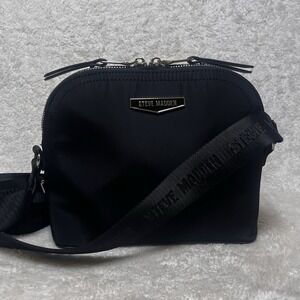 Steve Madden Crossbody Bag Black Nylon Dome Style Zipper Adjustable Strap Clean